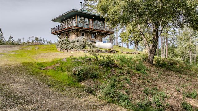 15891 Shake Ridge Rd, Sutter Creek, CA 95685