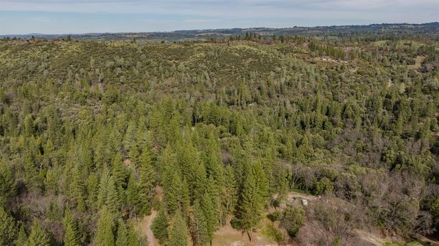 15891 Shake Ridge Rd, Sutter Creek, CA 95685