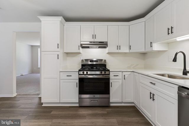 2552 LISA DR, Waldorf, MD 20601
