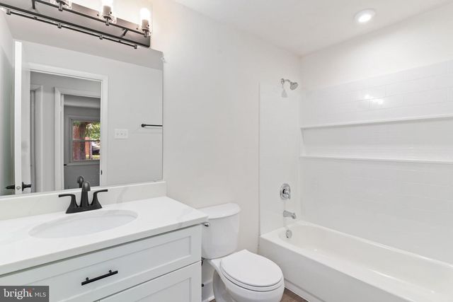 2552 LISA DR, Waldorf, MD 20601