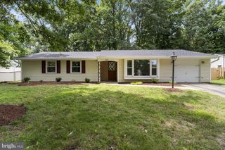 2552 LISA DR, Waldorf, MD 20601