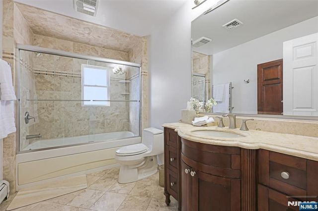 949 Oradell Avenue, Oradell, NJ 07649