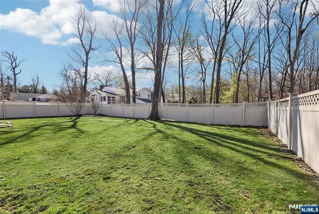 949 Oradell Avenue, Oradell, NJ 07649