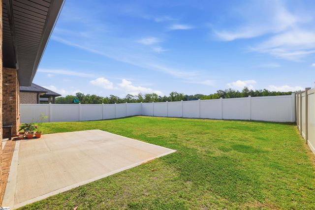 50 Woodcross Drive, Simpsonville, SC 29681