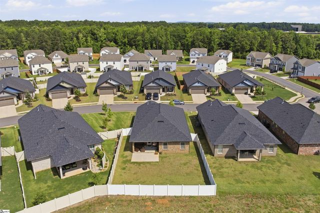 50 Woodcross Drive, Simpsonville, SC 29681