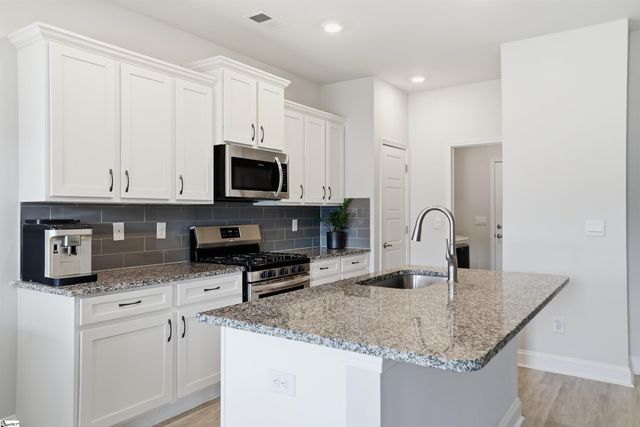 50 Woodcross Drive, Simpsonville, SC 29681