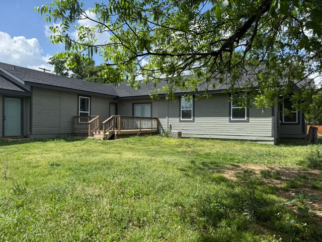 202 4th Street, Joshua, TX 76058