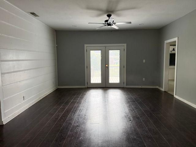 202 4th Street, Joshua, TX 76058