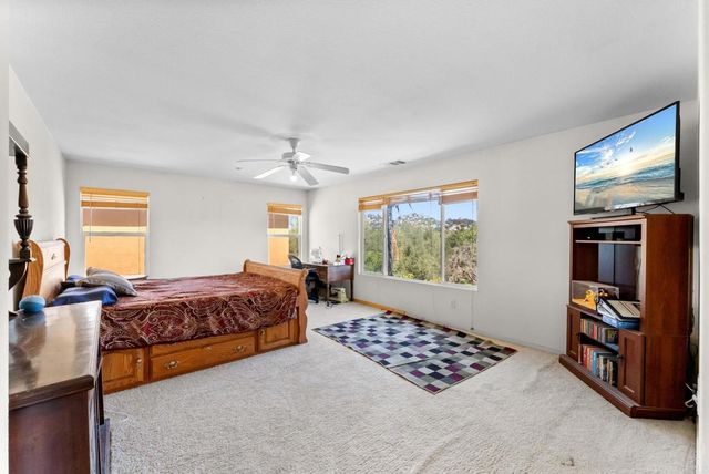 10266 Spruce Woodlands Way Way, Escondido, CA 92026