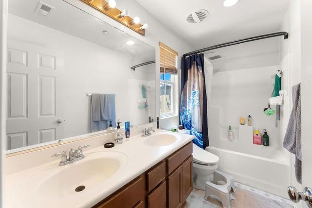 10266 Spruce Woodlands Way Way, Escondido, CA 92026