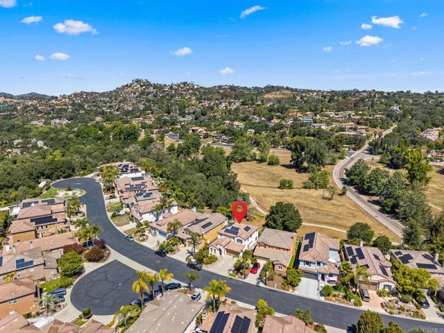 10266 Spruce Woodlands Way Way, Escondido, CA 92026