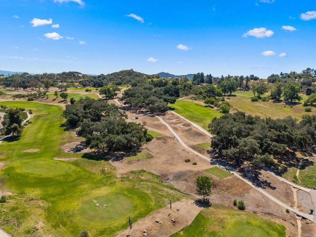 10266 Spruce Woodlands Way Way, Escondido, CA 92026