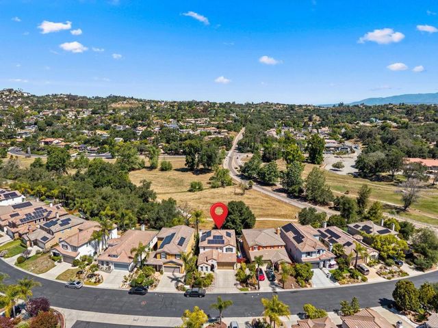 10266 Spruce Woodlands Way Way, Escondido, CA 92026