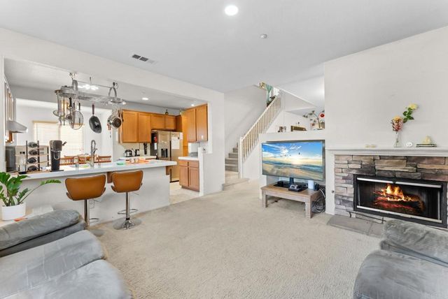 10266 Spruce Woodlands Way Way, Escondido, CA 92026