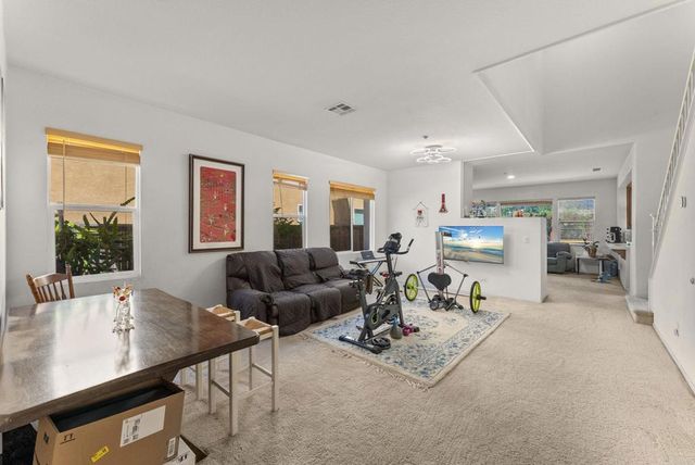10266 Spruce Woodlands Way Way, Escondido, CA 92026