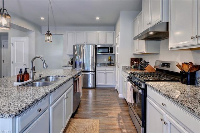 612 Clements Mill TRCE, Williamsburg, VA 23185