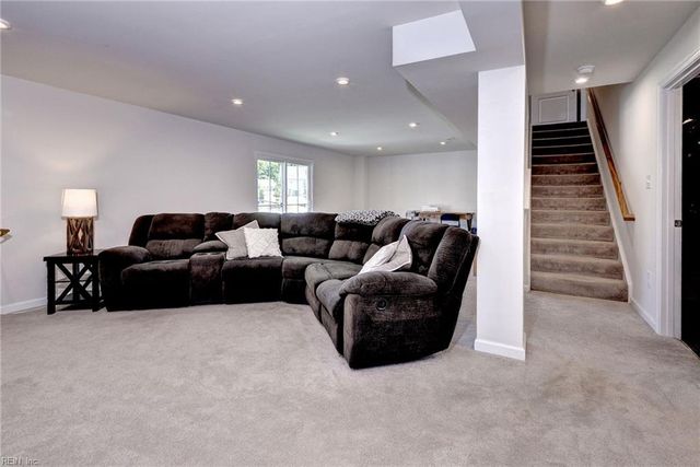 612 Clements Mill TRCE, Williamsburg, VA 23185