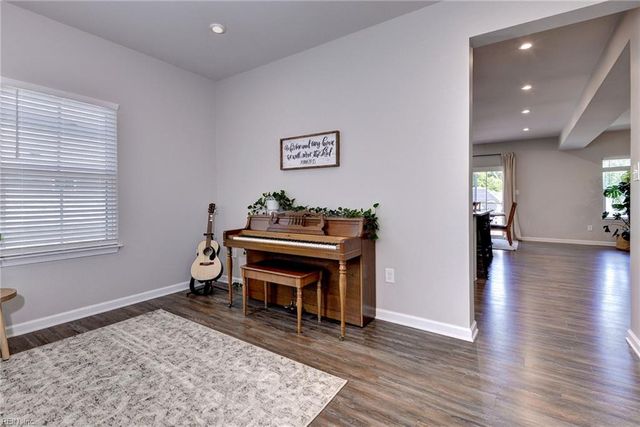 612 Clements Mill TRCE, Williamsburg, VA 23185
