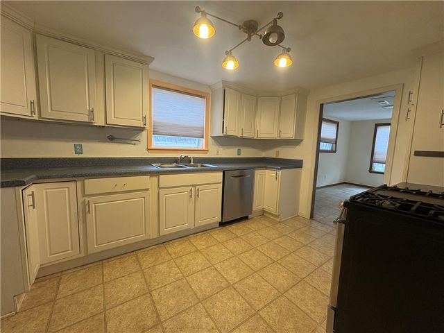 650 McClinton Street, Fayetteville, AR 72701