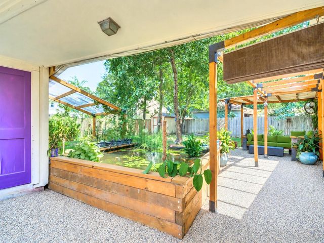 10818 Elmdale Drive, Houston, TX 77070