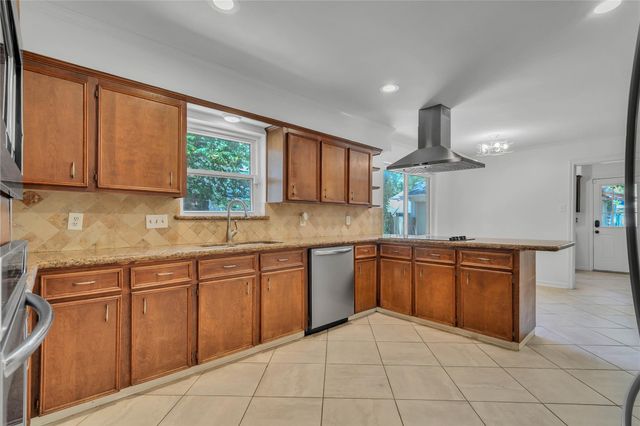 10818 Elmdale Drive, Houston, TX 77070
