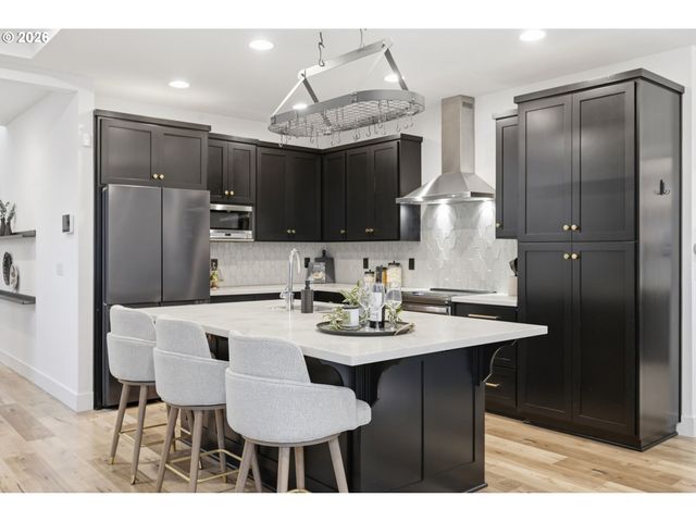 2361 ROLLIE Loop, Eugene, OR 97405