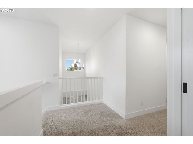2361 ROLLIE Loop, Eugene, OR 97405