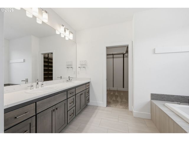 2361 ROLLIE Loop, Eugene, OR 97405