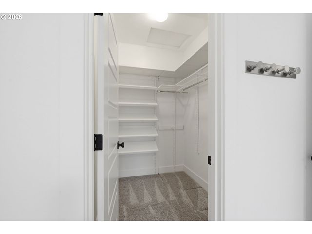 2361 ROLLIE Loop, Eugene, OR 97405