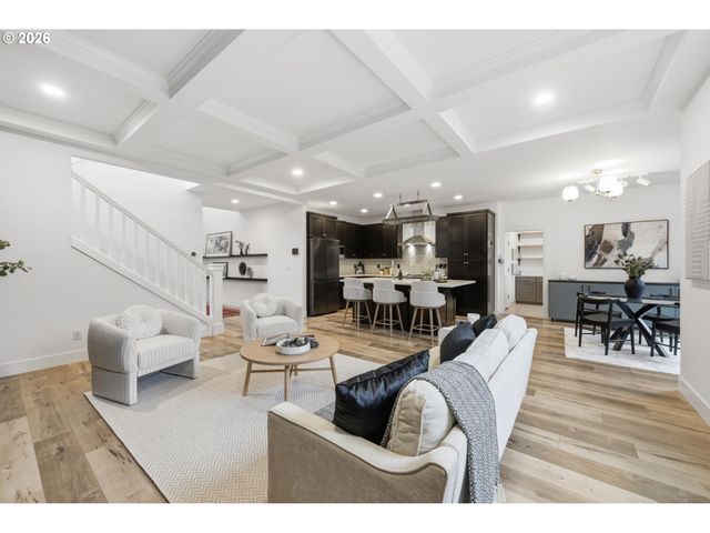 2361 ROLLIE Loop, Eugene, OR 97405