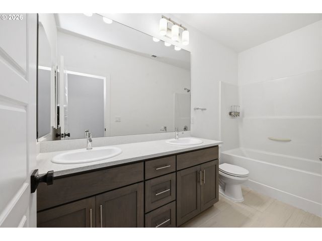2361 ROLLIE Loop, Eugene, OR 97405
