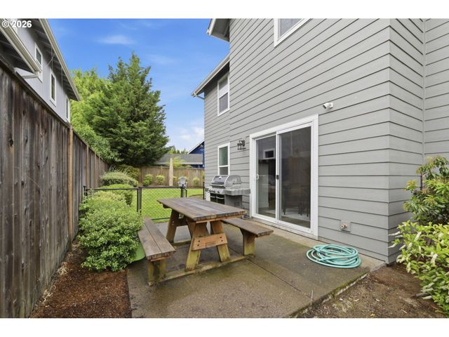 2361 ROLLIE Loop, Eugene, OR 97405
