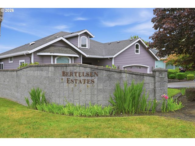 2361 ROLLIE Loop, Eugene, OR 97405