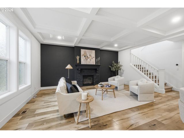 2361 ROLLIE Loop, Eugene, OR 97405