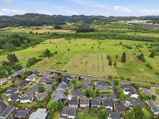2361 ROLLIE Loop, Eugene, OR 97405