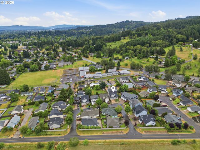 2361 ROLLIE Loop, Eugene, OR 97405
