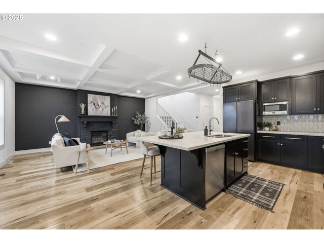 2361 ROLLIE Loop, Eugene, OR 97405