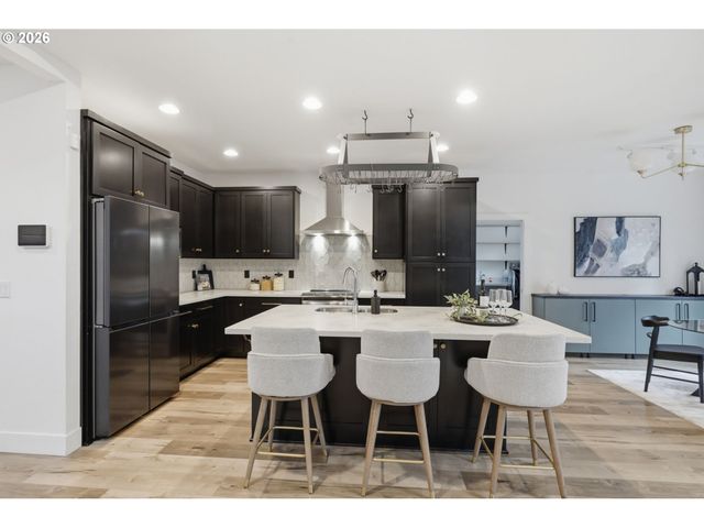 2361 ROLLIE Loop, Eugene, OR 97405