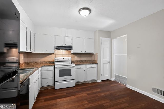 5770 Deerfield Trail, Atlanta, GA 30349