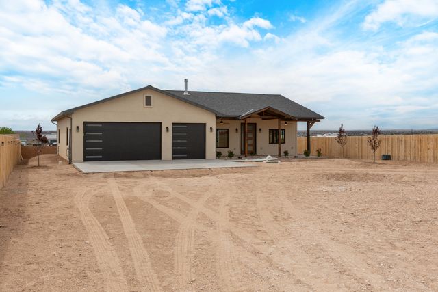 609 2nd Street NE, Rio Rancho, NM 87124