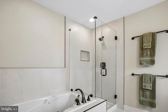 5989 GRAND PAVILION WAY, Alexandria, VA 22303