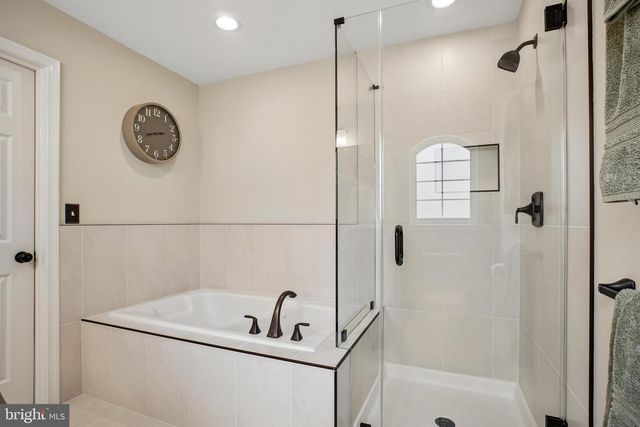 5989 GRAND PAVILION WAY, Alexandria, VA 22303