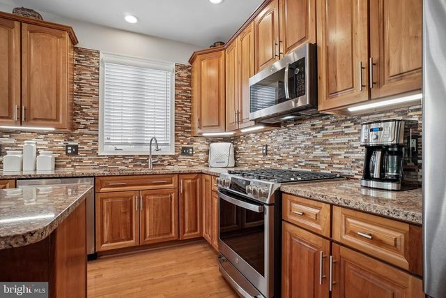 5989 GRAND PAVILION WAY, Alexandria, VA 22303