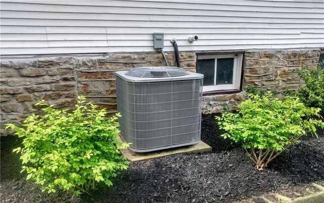 507 N Pearl Street, Paola, KS 66071