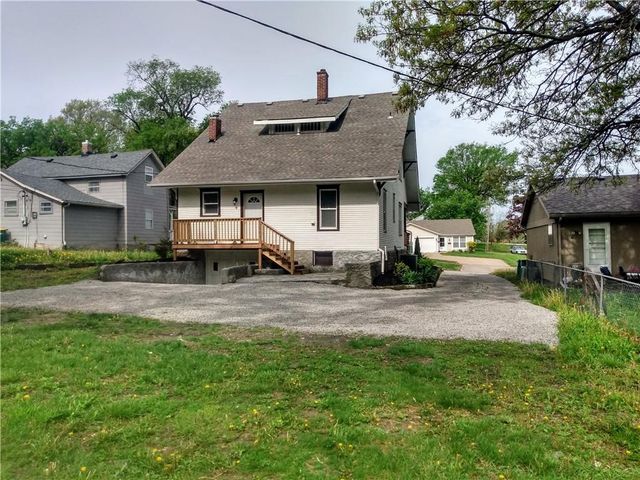507 N Pearl Street, Paola, KS 66071