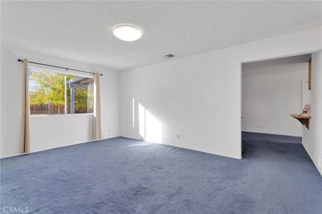 13252 Setancket Road, Apple Valley, CA 92308