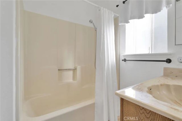 13252 Setancket Road, Apple Valley, CA 92308