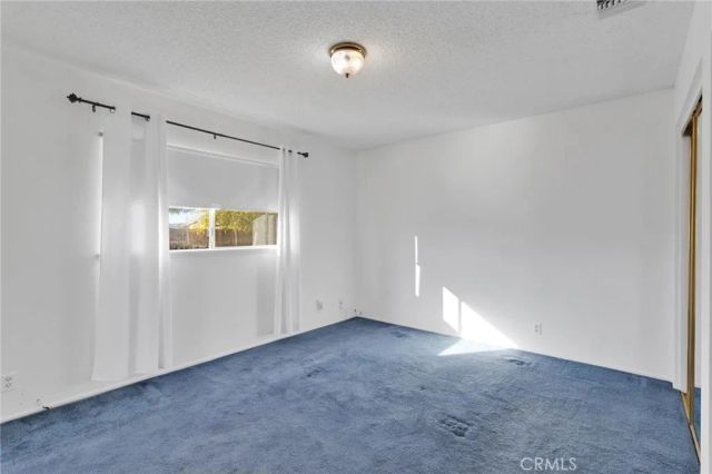 13252 Setancket Road, Apple Valley, CA 92308