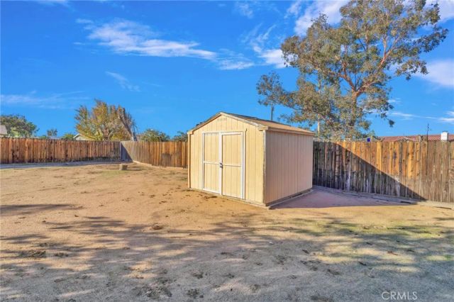 13252 Setancket Road, Apple Valley, CA 92308