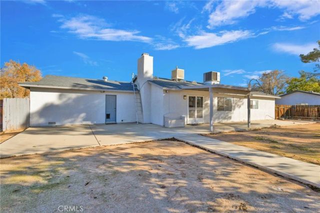 13252 Setancket Road, Apple Valley, CA 92308